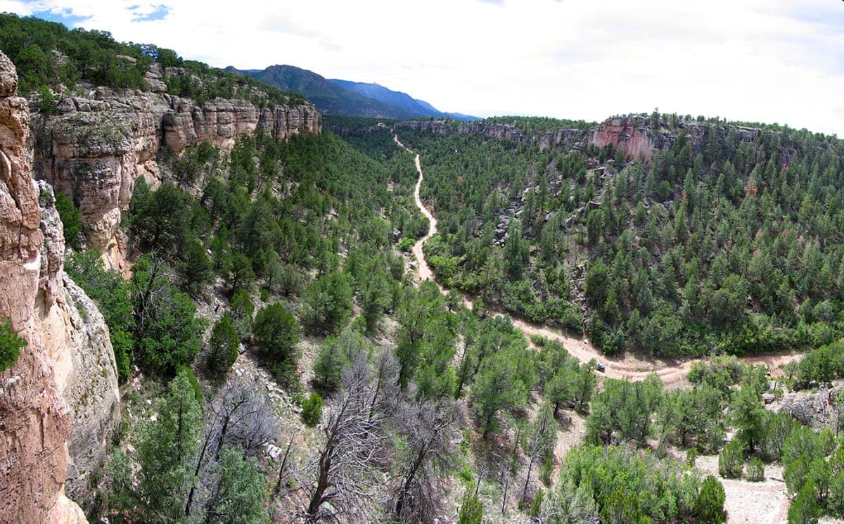 Shelf Road climbing landscape in the Cañon City & Shelf Road region.